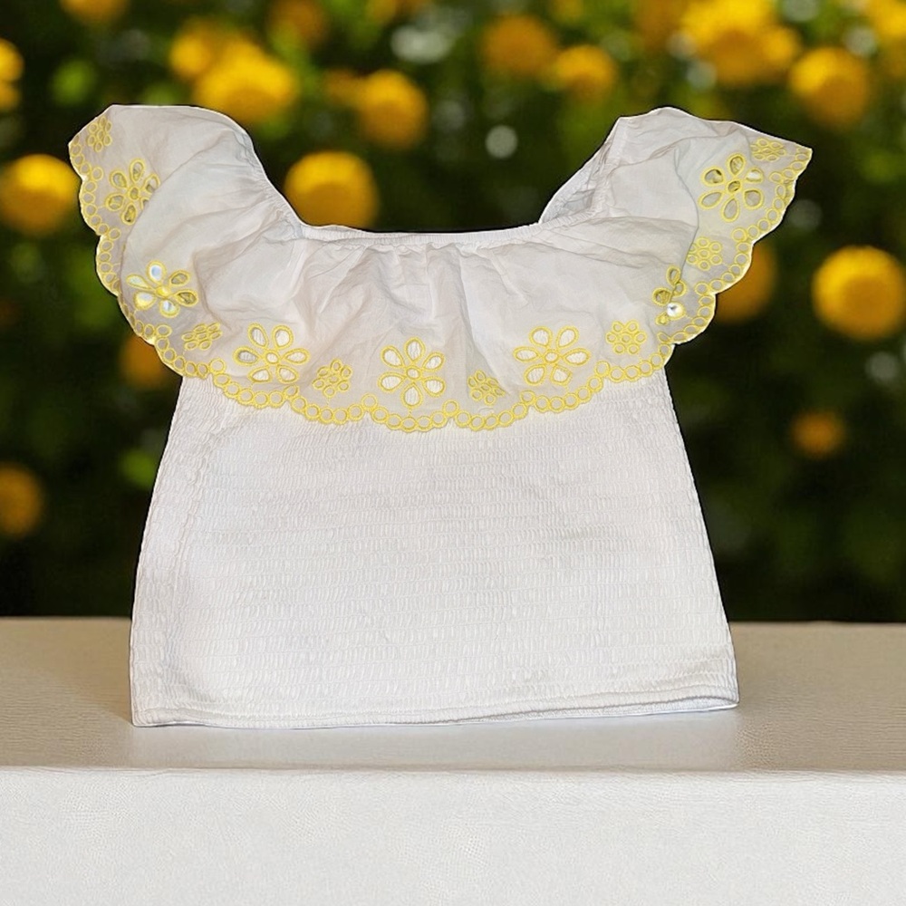 Women’s Off the Shoulder Eyelet Top (M) NWT
